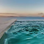 فندق Chroma