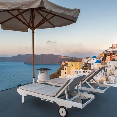 Chroma Oia