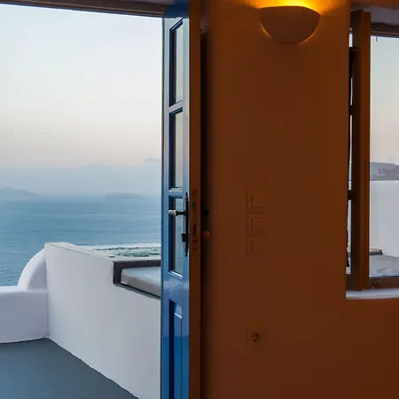 Hotel Chroma 3*