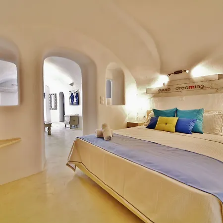 Chroma Oia